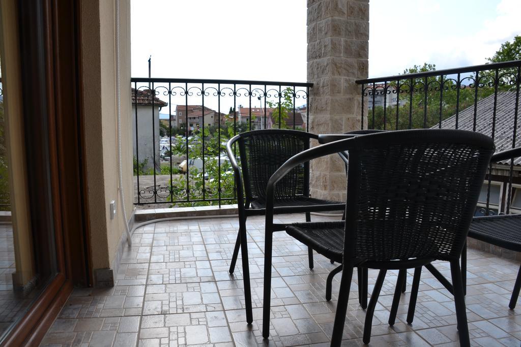 Apartments Porat Tivat Ngoại thất bức ảnh