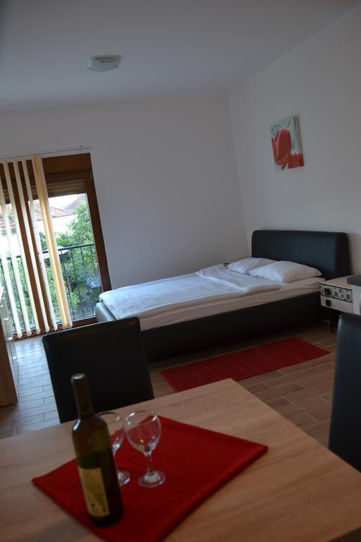 Apartments Porat Tivat Ngoại thất bức ảnh