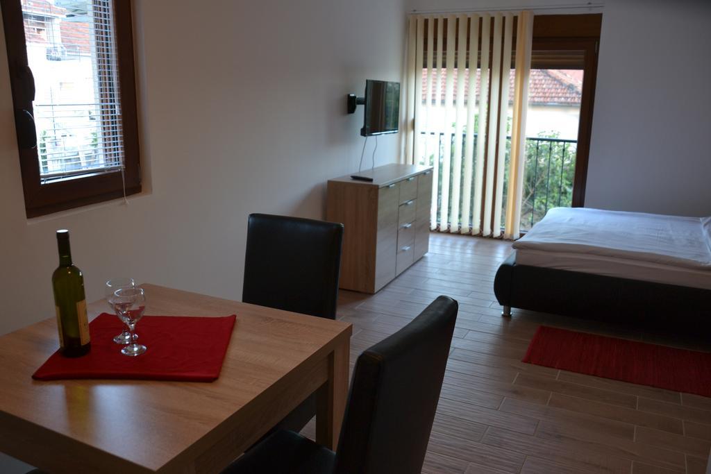 Apartments Porat Tivat Ngoại thất bức ảnh