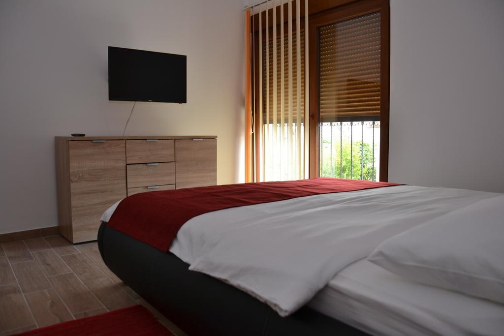 Apartments Porat Tivat Ngoại thất bức ảnh