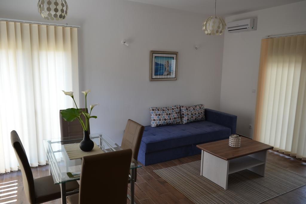 Apartments Porat Tivat Ngoại thất bức ảnh